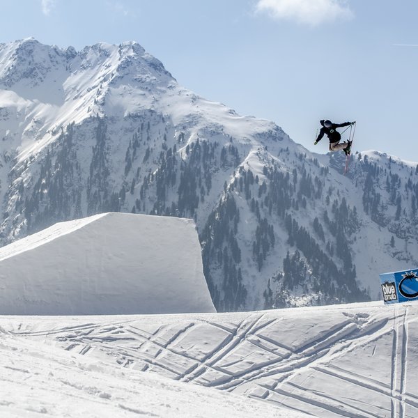 Superpark Planai mit Rider Martin Hauck | © Christian Riefenberg