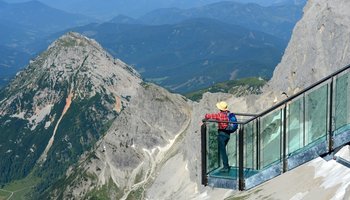 Der Dachstein - die Treppe ins Nichts | © Gery Wolf