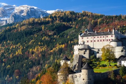 Festung Hohenwerfen mit Blick auf den Hochkönig | © Österreich Werbung / Volker Preusser