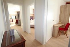 Top 5 - Anteroom and access to both bedrooms Top 5 - Anteroom and access to both bedrooms