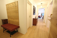 Top 5 - Anteroom and wardrobe Top 5 - Anteroom and wardrobe