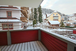 B7 - 40m² terrace with Planai view B7 - 40m² terrace with Planai view