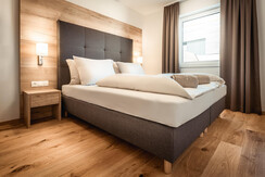 2 bedrooms  2 bedrooms