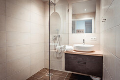 Gust for 6 Smart - two bathrooms (Top 4) Gust for 6 Smart - two bathrooms (Top 4)