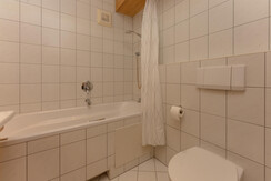 En-suite bathroom  En-suite bathroom