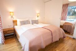 Neualm Top 5 - Bedroom 1 with double bed Neualm Top 5 - Bedroom 1 with double bed