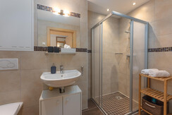 Crystal Top 5a Bathroom with shower Crystal Top 5a Bathroom with shower