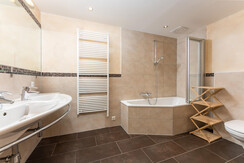 Top 10 Badezimmer mit Badewanne Top 10 Badezimmer mit Badewanne