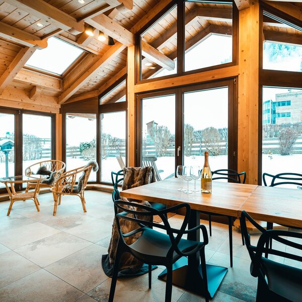 Spacious group-room with view to the slope