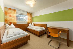 TOP 4 - Two single beds TOP 4 - Two single beds