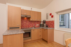 Top 1 Eat-in kitchen Top 1 Eat-in kitchen