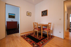 Top 2 sitting area in the kitchen Top 2 sitting area in the kitchen