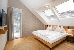 BASE 2.09 | master bedroom with en-suite bathroom  BASE 2.09 | master bedroom with en-suite bathroom