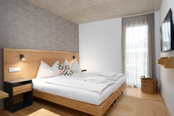 BASE 3.02 | bedroom 1 BASE 3.02 | bedroom 1