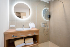 BASE 3.04 | en-suite bathroom 2 BASE 3.04 | en-suite bathroom 2