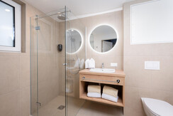 BASE 2.07 | bathroom with shower & toilet  BASE 2.07 | bathroom with shower & toilet