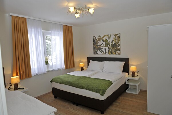 Schlafzimmer Top 4