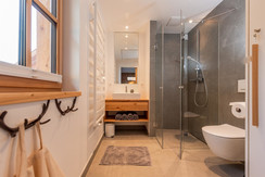 bathroom bathroom