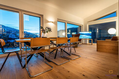 Spacious and top modern living room Spacious and top modern living room