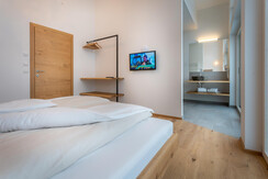 Loft - 1. Bed room with en-suite bathroom Loft - 1. Bed room with en-suite bathroom