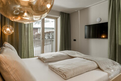 Schlafzimmer 2 mit Balkon Schlafzimmer 2 mit Balkon