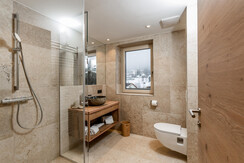 Ensuite Badezimmer 2 mit Dusche/WC Ensuite Badezimmer 2 mit Dusche/WC