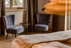 Schlafzimmer 5 mit Lounge Area Schlafzimmer 5 mit Lounge Area