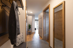 Entrance hall that offers a lot of space Entrance hall that offers a lot of space