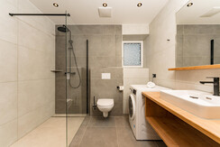 Bathroom 1 with wash-dryer Bathroom 1 with wash-dryer