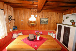 Anno1902 - Stube mit Esstisch und Sofa Anno1902 - Stube mit Esstisch und Sofa