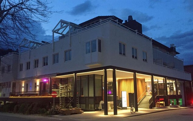 Haus Centro bei Nacht