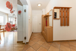 Top 2 spacious anteroom Top 2 spacious anteroom