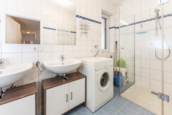 Top 2 Bathroom 2 with double wash basin Top 2 Bathroom 2 with double wash basin