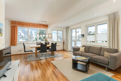 Top 4 bright & spacious living room Top 4 bright & spacious living room