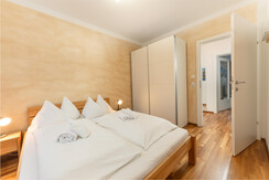 Top 4 bedroom 2 with bathroom en-suite Top 4 bedroom 2 with bathroom en-suite