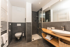 Top 1 bathroom 1 Top 1 bathroom 1
