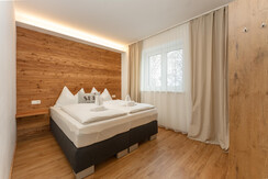 Top 1 Bedroom 3 with double bed Top 1 Bedroom 3 with double bed