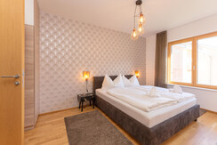 Top 6  - Bedroom with double bed Top 6  - Bedroom with double bed