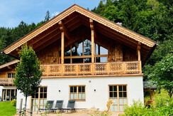 Chalet mit Sonnenterrasse und größzügigen Balkon Chalet mit Sonnenterrasse und größzügigen Balkon