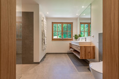 bathroom bathroom