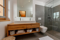 bathroom bathroom