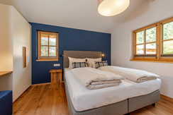 bedroom with box spring beds  bedroom with box spring beds