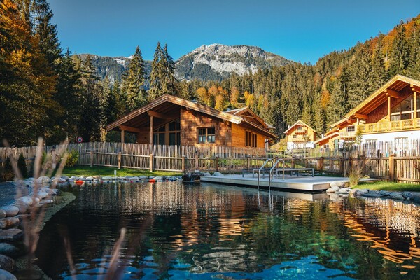 Badeteich nur für Gäste der Chalets am Gradenbach
