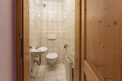 Top 1 Separate toilet Top 1 Separate toilet