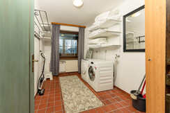 Washing machine and dryer Washing machine and dryer