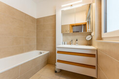Top 4 - En-suite Badezimmer mit Wanne Top 4 - En-suite Badezimmer mit Wanne