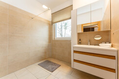 Top 4 - Badezimmer 2 mit Dusche Top 4 - Badezimmer 2 mit Dusche