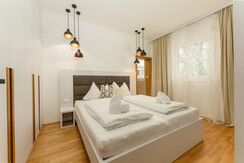 Top 4 - Schlafzimmer mit Doppelbett Top 4 - Schlafzimmer mit Doppelbett