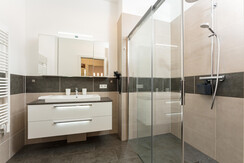 Top 2 - Badezimmer mit Dusche Top 2 - Badezimmer mit Dusche