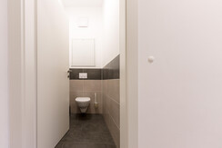 Top 2 - separate Toilette Top 2 - separate Toilette